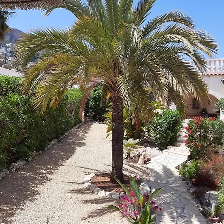 빌라 Sunny En Con Piscina Jardin Y Playas *