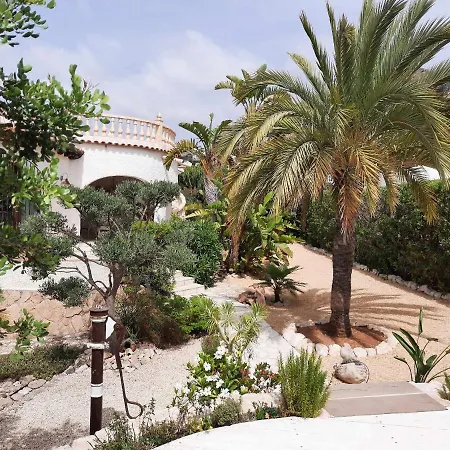 Sunny En Con Piscina Jardin Y Playas 빌라